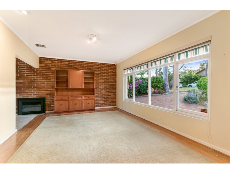 8 Towri Close, St Ives NSW 2075