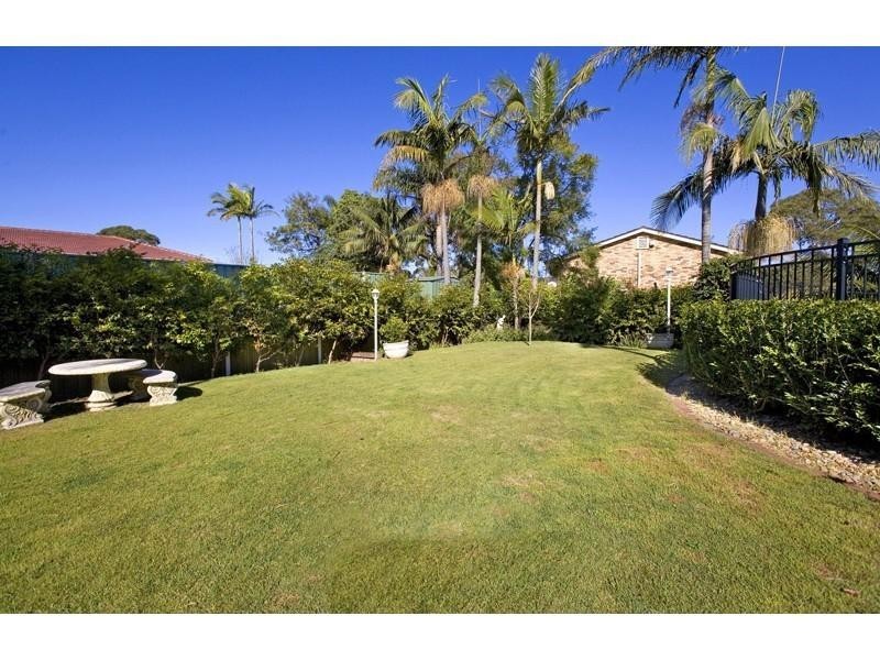 3 HAYLE STREET, St Ives NSW 2075