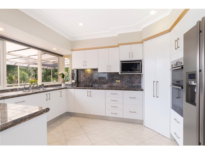 42 Alvona Avenue, St Ives NSW 2075