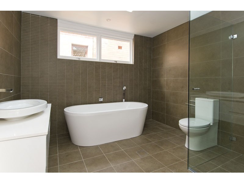 64 WELLINGTON ROAD, Lindfield NSW 2070