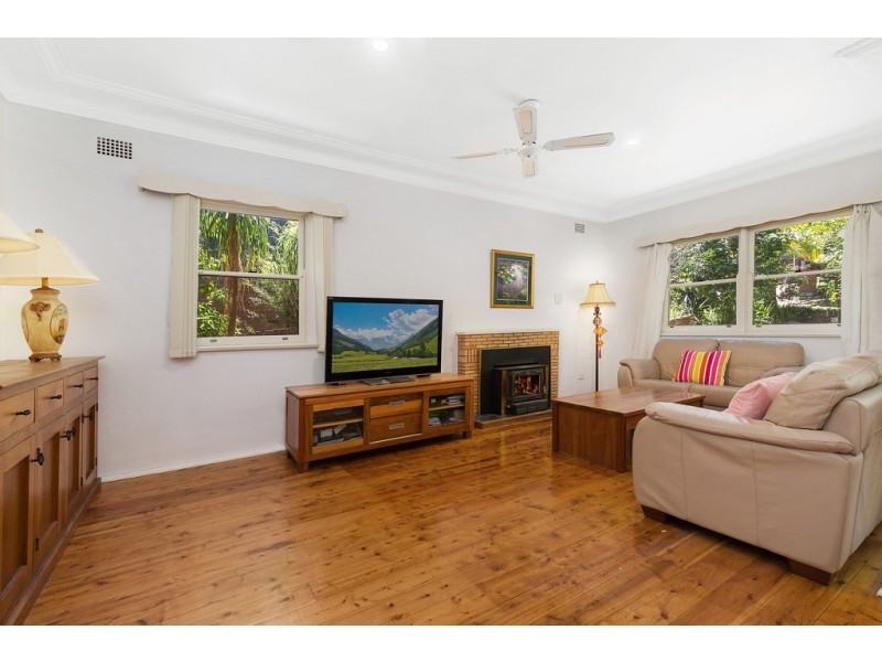 7 Putarri Avenue, St Ives NSW 2075