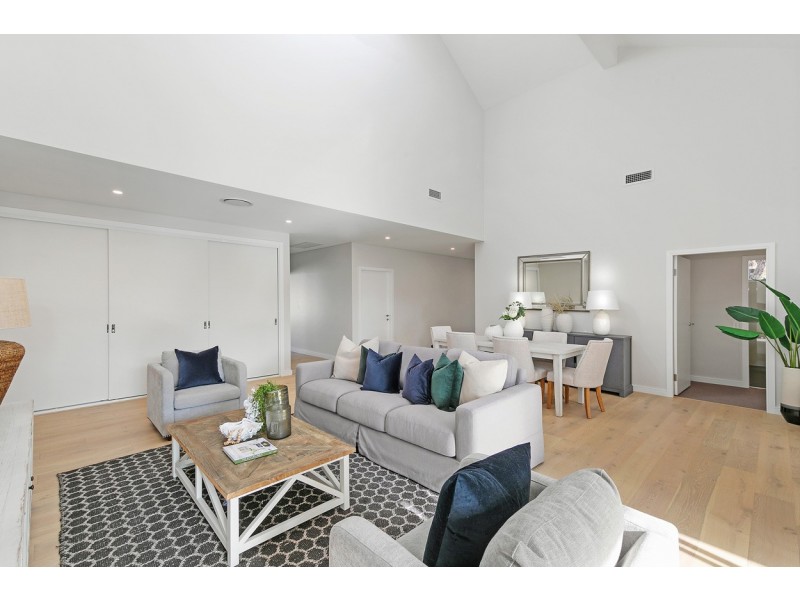 2/51 Killeaton Street (Park in Collins Road), St Ives NSW 2075