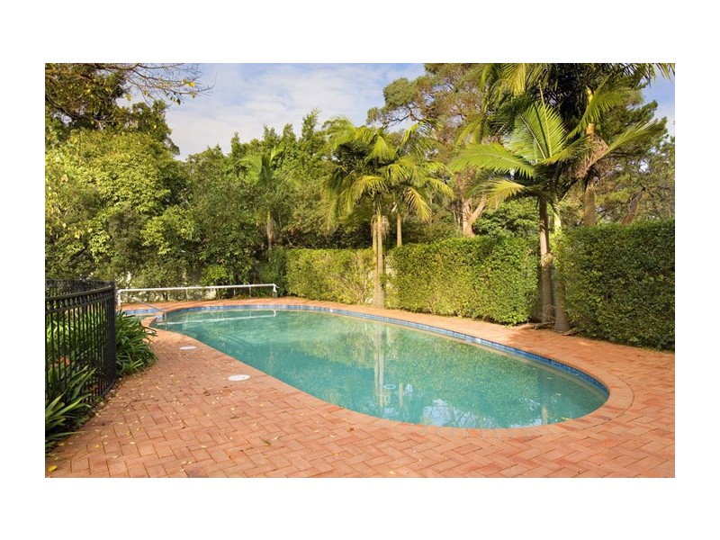 20 CATES PLACE, St Ives NSW 2075