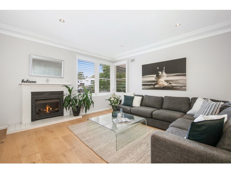 6 Paul Avenue, St Ives NSW 2075