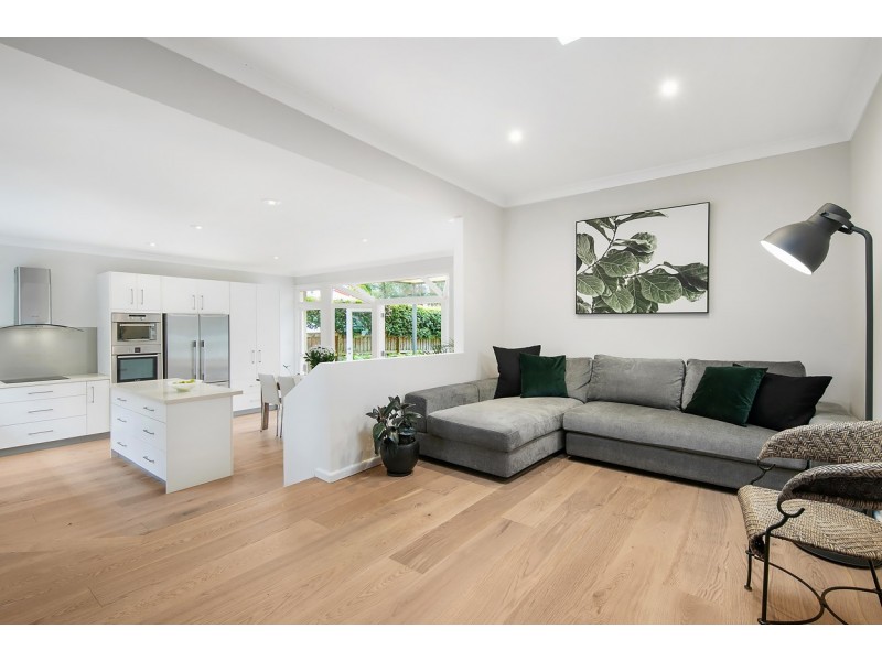 6 Paul Avenue, St Ives NSW 2075