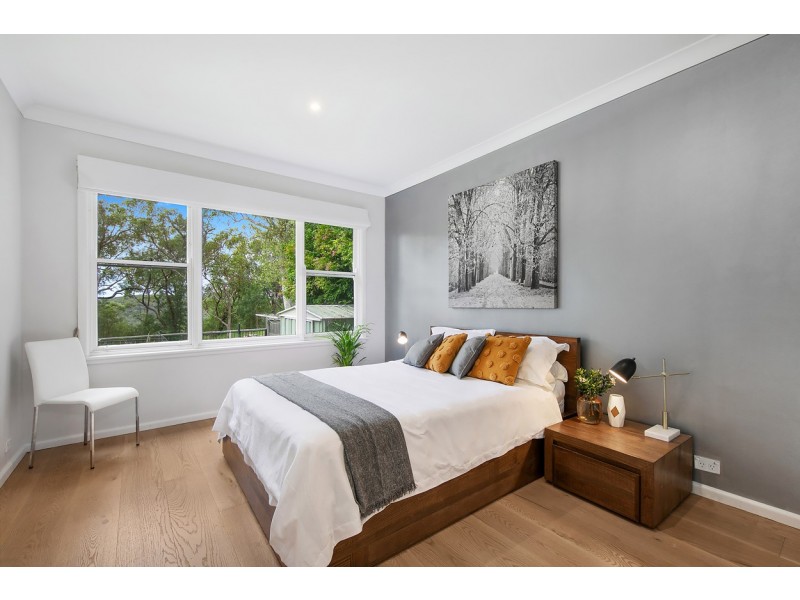 6 Paul Avenue, St Ives NSW 2075