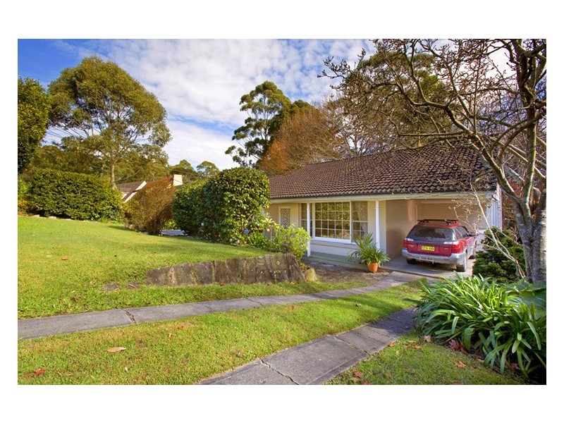 25 LYNBARA AVENUE, St Ives NSW 2075