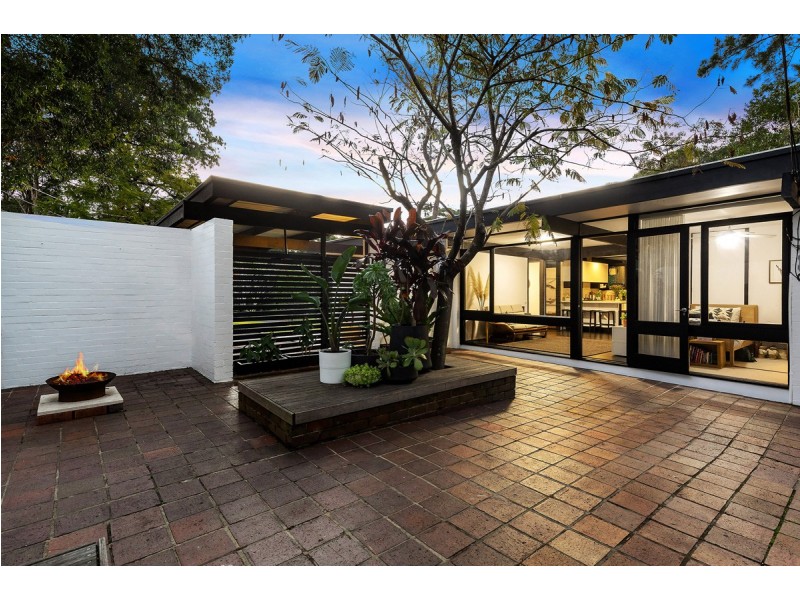 2 Staddon Close, St Ives NSW 2075