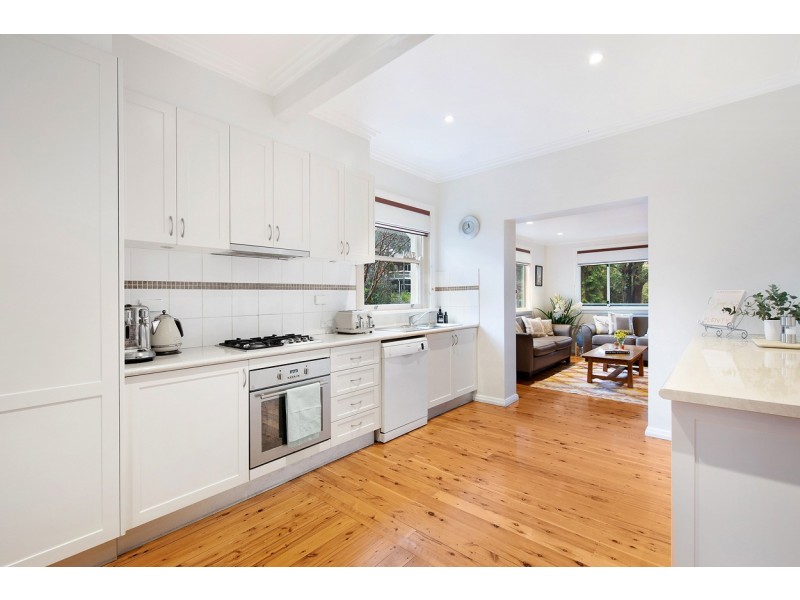 27 Pentecost Avenue, St Ives NSW 2075