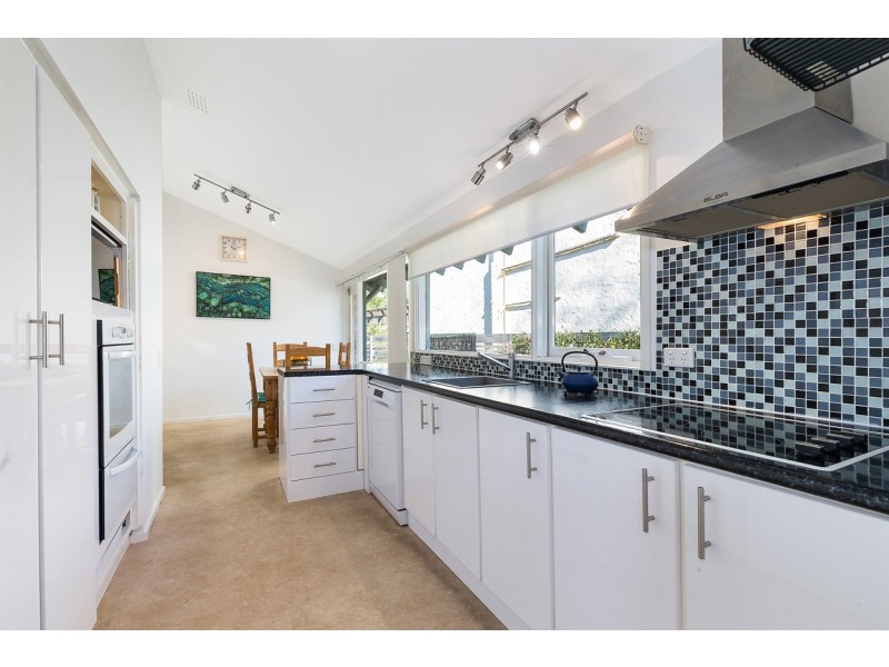 19 Phillip Road, St Ives NSW 2075