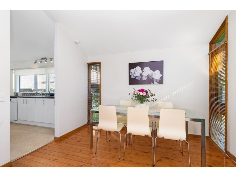 19 Phillip Road, St Ives NSW 2075