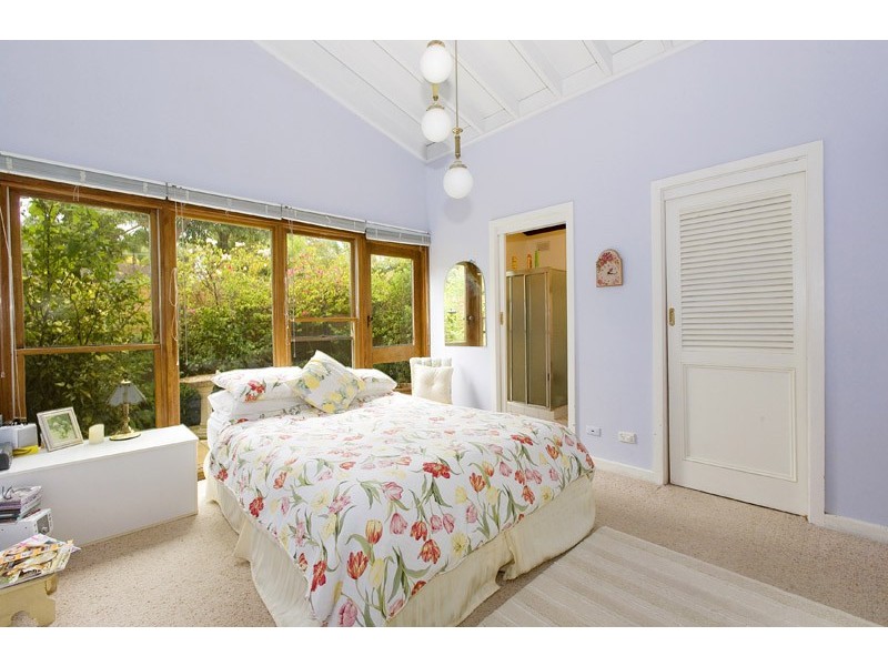 14 BRALLAS AVENUE, St Ives NSW 2075