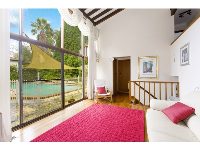 14 BRALLAS AVENUE, St Ives NSW 2075