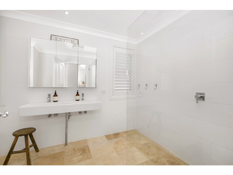 11 Benaroon Avenue, St Ives NSW 2075