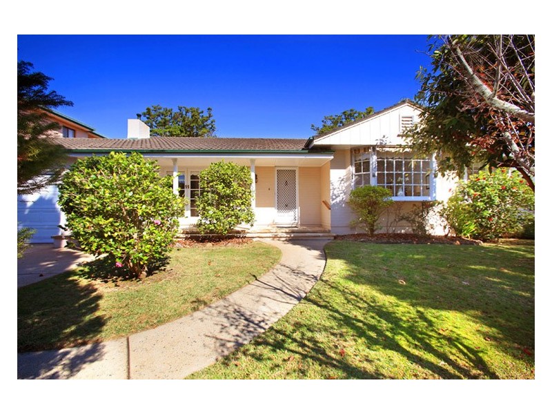 35 EASTERN ARTERIAL ROAD, St Ives NSW 2075