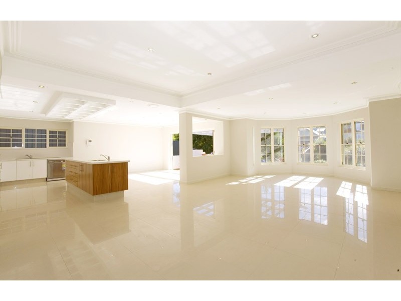 32 THE CHASE ROAD, Turramurra NSW 2074