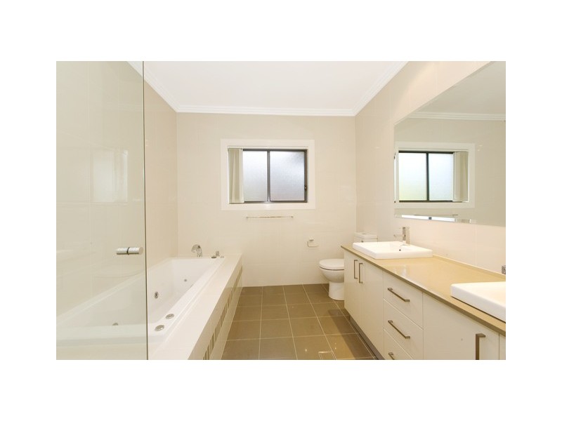 17 PORTERS LANE, St Ives NSW 2075