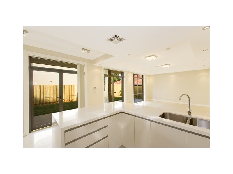 17 PORTERS LANE, St Ives NSW 2075