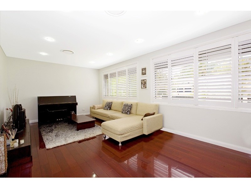 42 ACRON ROAD, St Ives NSW 2075