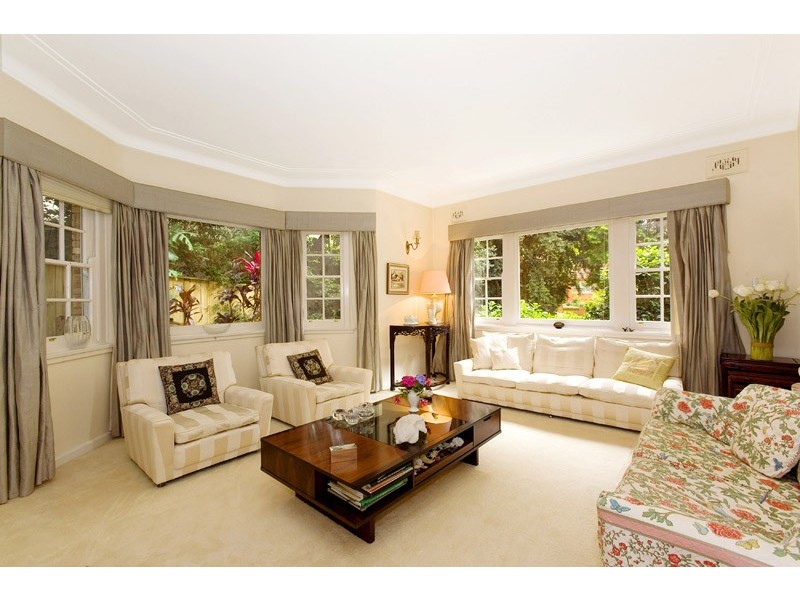 15 KNOWLMAN AVENUE, Pymble NSW 2073