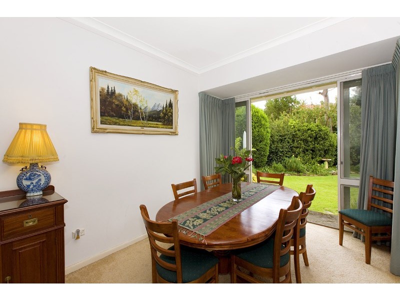 4 BUNDABAH AVENUE, St Ives NSW 2075