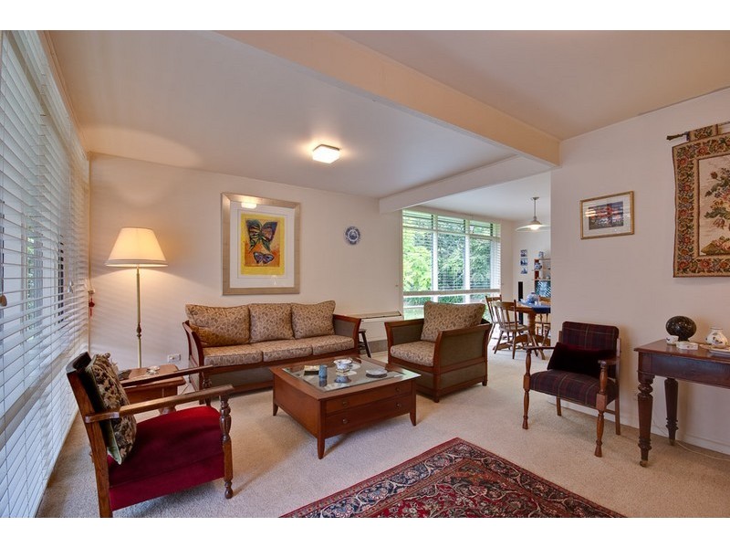 37 SPURWOOD ROAD, Turramurra NSW 2074