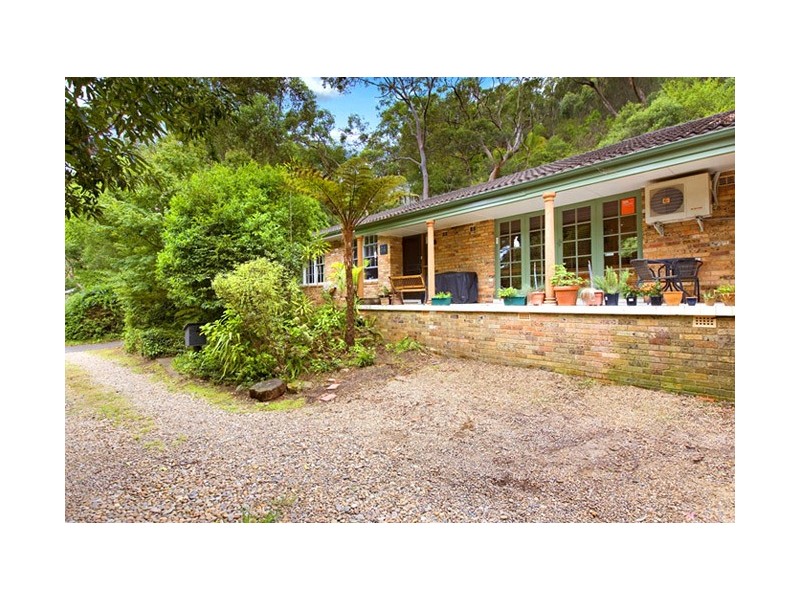 24 GREVILLEA AVENUE, St Ives NSW 2075