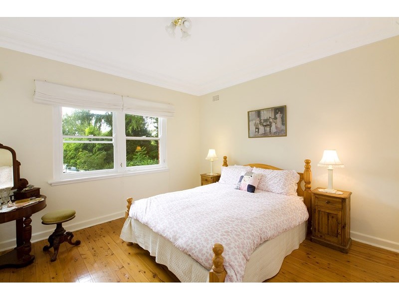 3 BANOOL AVENUE, St Ives NSW 2075