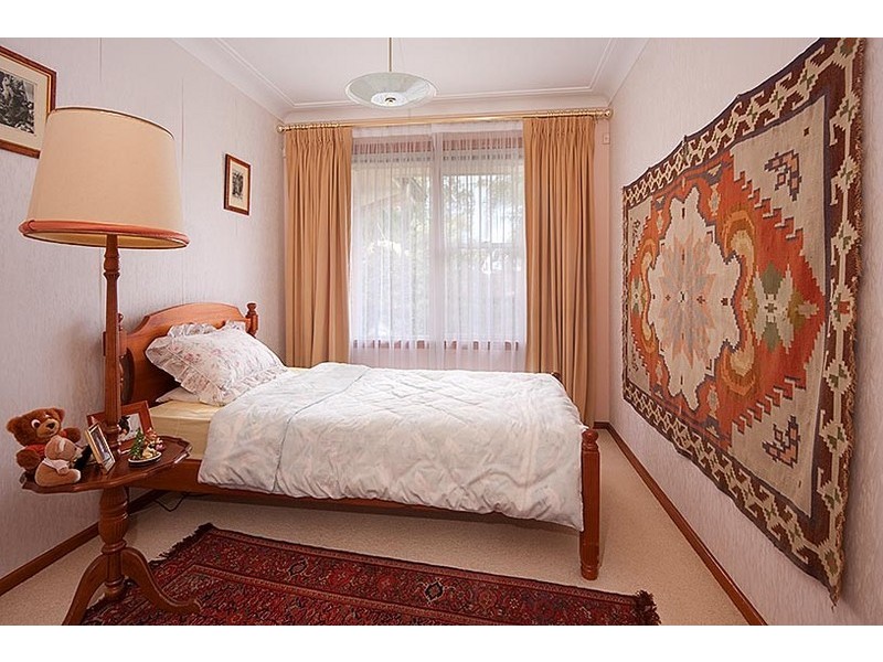 49 ROMNEY ROAD, St Ives NSW 2075