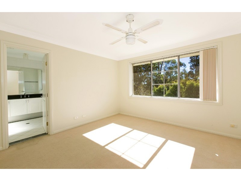 17 HILLCREST  DRIVE, St Ives NSW 2075