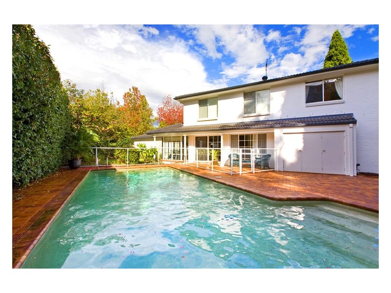 40 KELVIN ROAD, St Ives NSW 2075