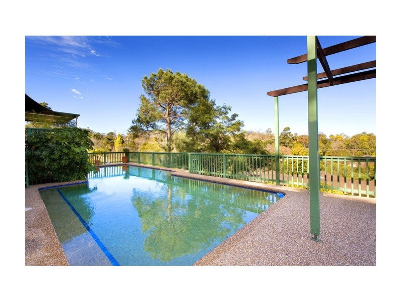 5 WEMBURY ROAD, St Ives NSW 2075