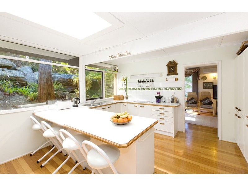 5 WEMBURY ROAD, St Ives NSW 2075