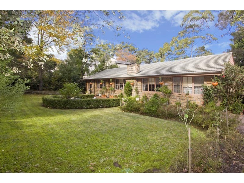 19 BROMLEY AVENUE, Pymble NSW 2073