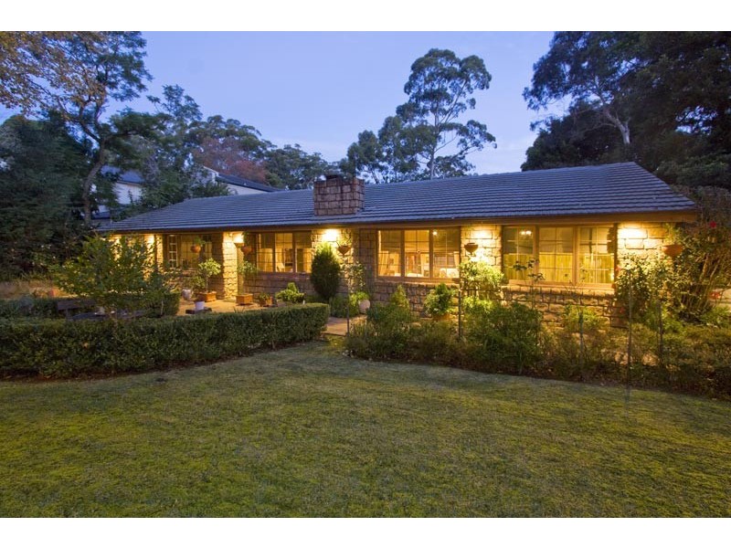 19 BROMLEY AVENUE, Pymble NSW 2073