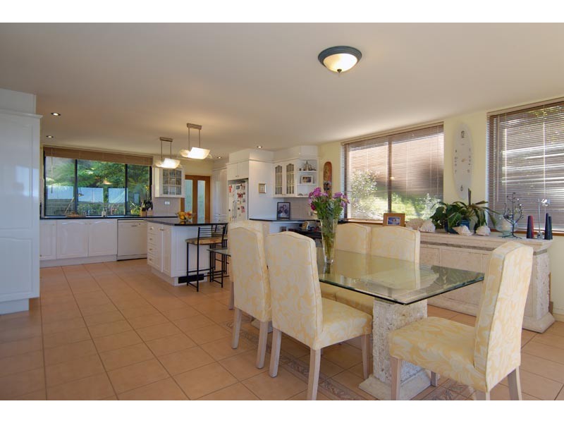 77 CAMBOURNE AVENUE, St Ives NSW 2075