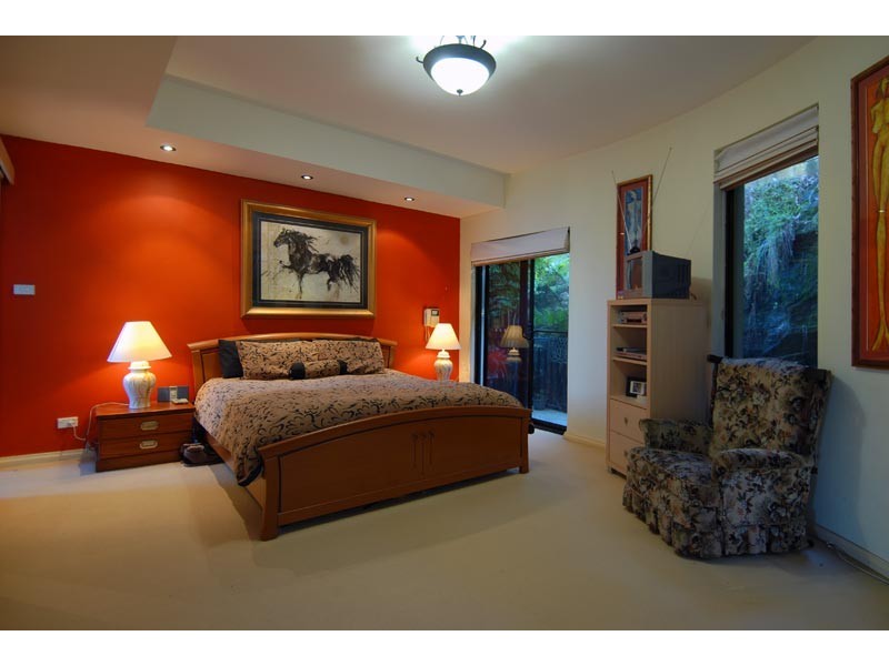 77 CAMBOURNE AVENUE, St Ives NSW 2075