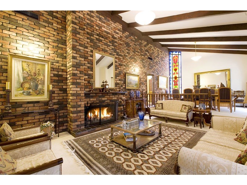 9 MAWSON STREET, St Ives NSW 2075