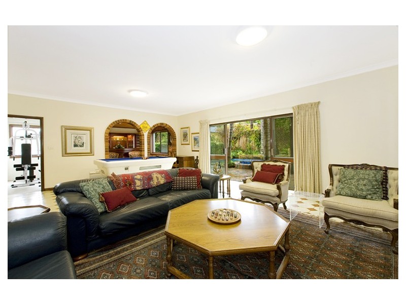 9 MAWSON STREET, St Ives NSW 2075