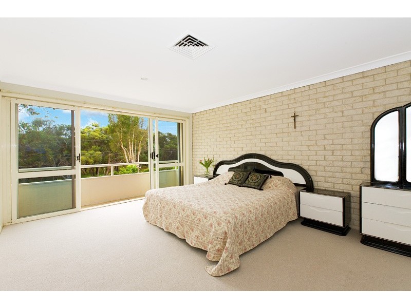 54 TIMBARRA ROAD, St Ives NSW 2075