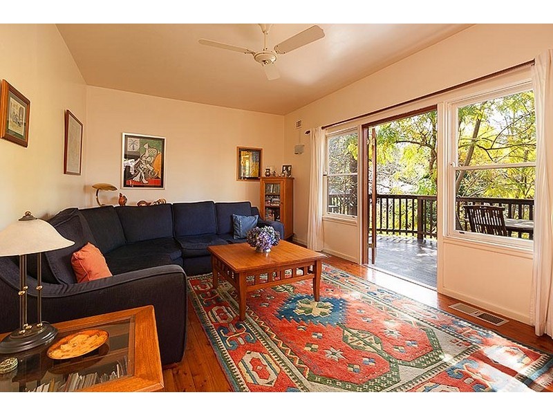 55  LAWSON PARADE, St Ives NSW 2075