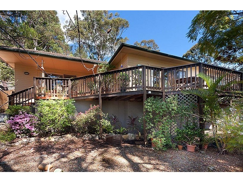 55  LAWSON PARADE, St Ives NSW 2075