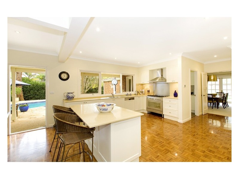 86 DOUGLAS STREET, St Ives NSW 2075