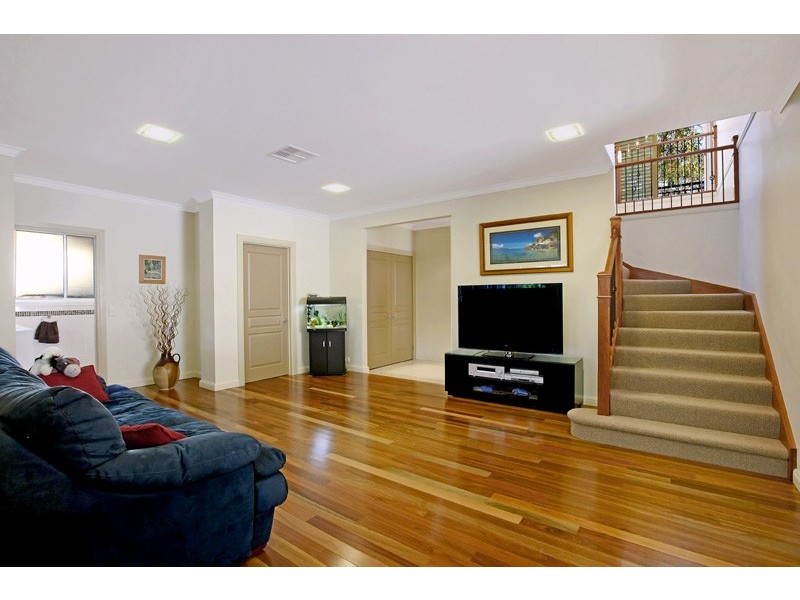 1B MUDIES ROAD, St Ives NSW 2075