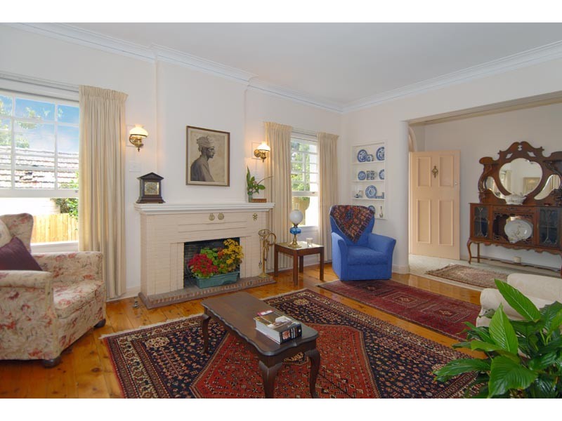 14 BENAROON AVENUE, St Ives NSW 2075