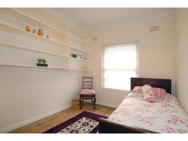 14 BENAROON AVENUE, St Ives NSW 2075