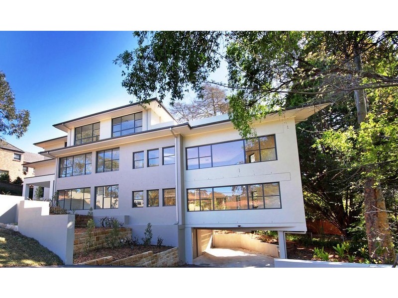 1/10 SHINFIELD AVENUE, St Ives NSW 2075