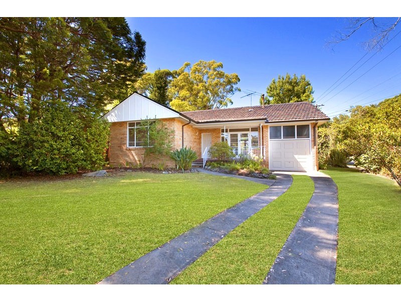 17 DALTON ROAD, St Ives NSW 2075