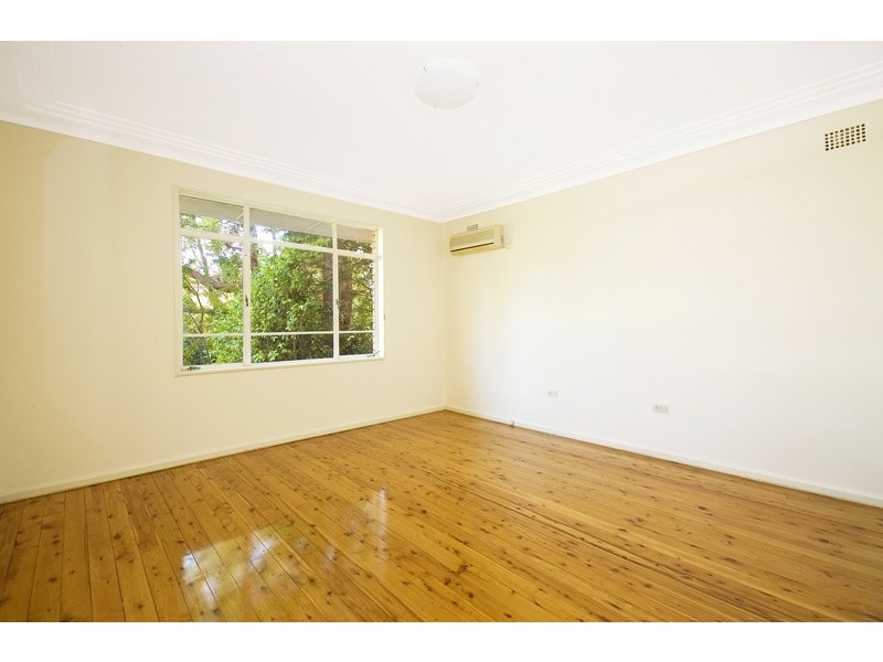 17 DALTON ROAD, St Ives NSW 2075