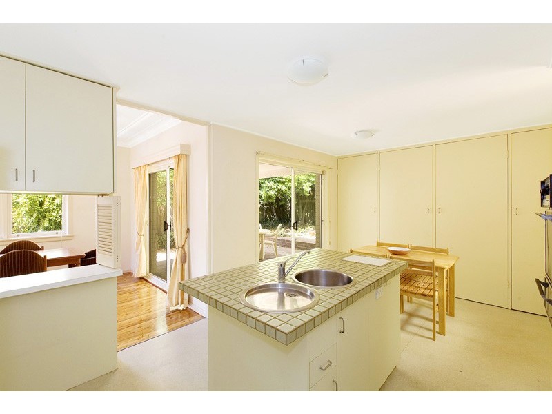 22 MUNGARRA AVENUE, St Ives NSW 2075